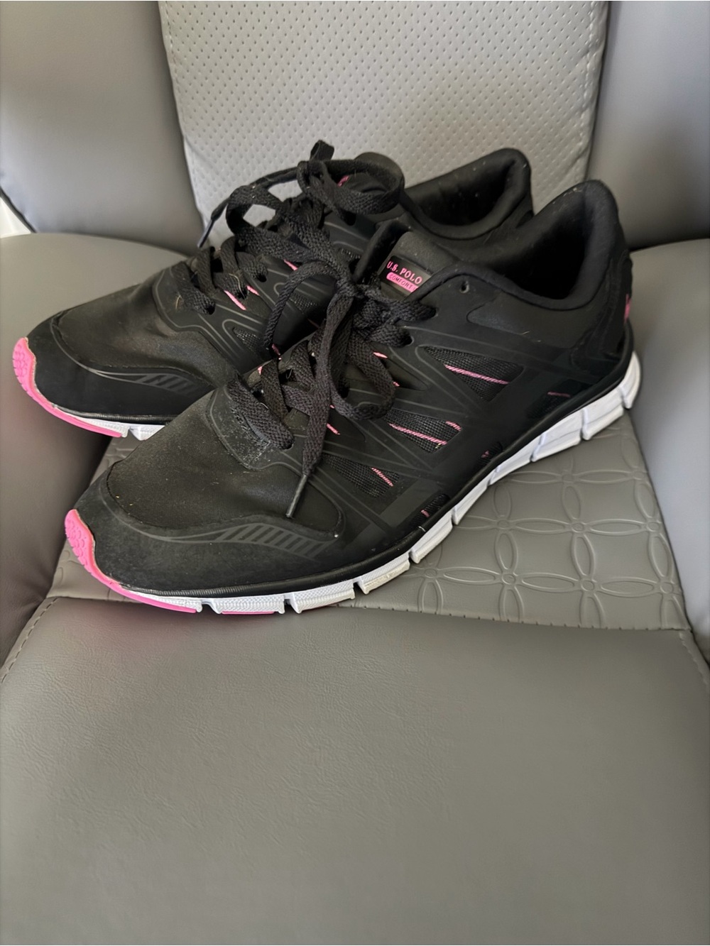 U.S. Polo Assn. Women's Size 11 Black & Pink Athletic Sneakers